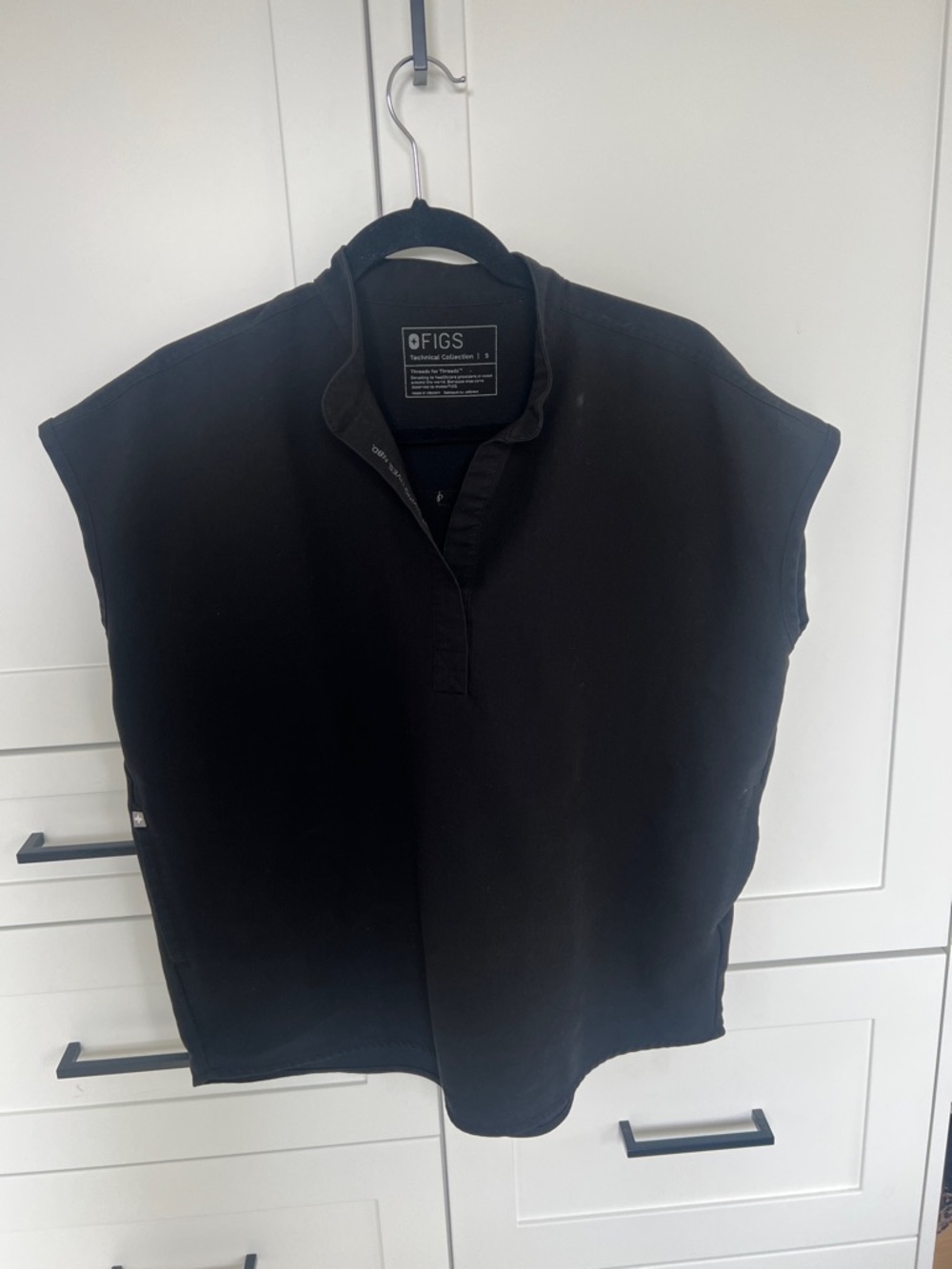 FIGS Black Rafaela scrub top